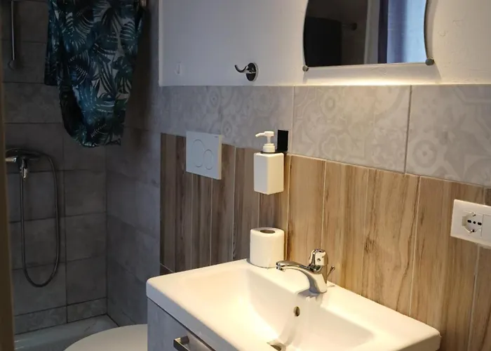 Casa Di Leo E Vale Imola